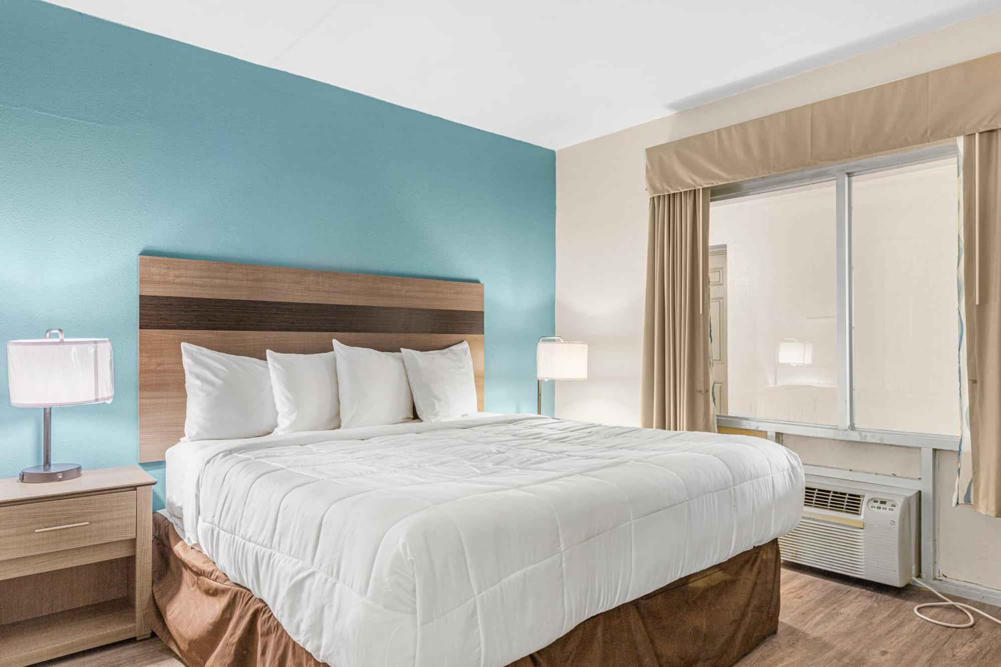Ocean Crest Inn And Suites Μιρτλ Μπιτς Δωμάτιο φωτογραφία